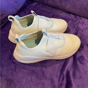 Clove Women's White Sneakers